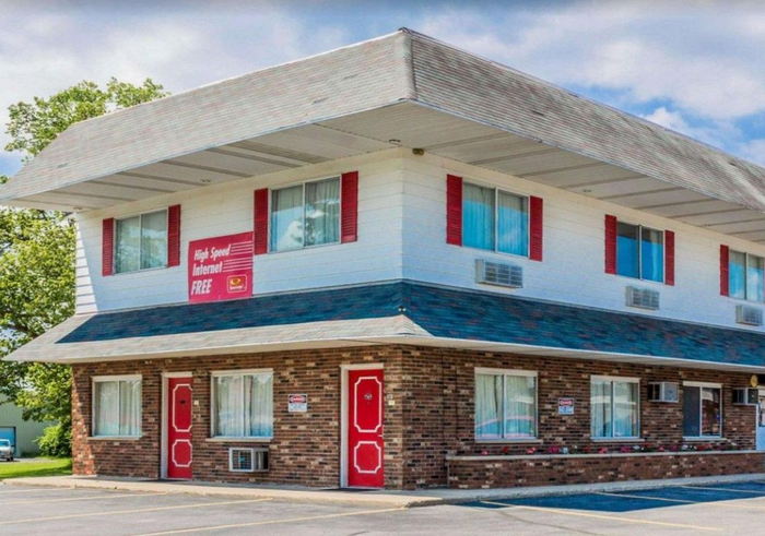 Rodeway Inn (Big Yank Motel & Restaurant) - From Web Listing